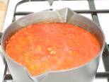 Pyszna lazania z sosem pomidorowym (wg Raj Smakosza). Przygotowujemy sos. Kliknij, aby powiĂŞkszyĂŚ